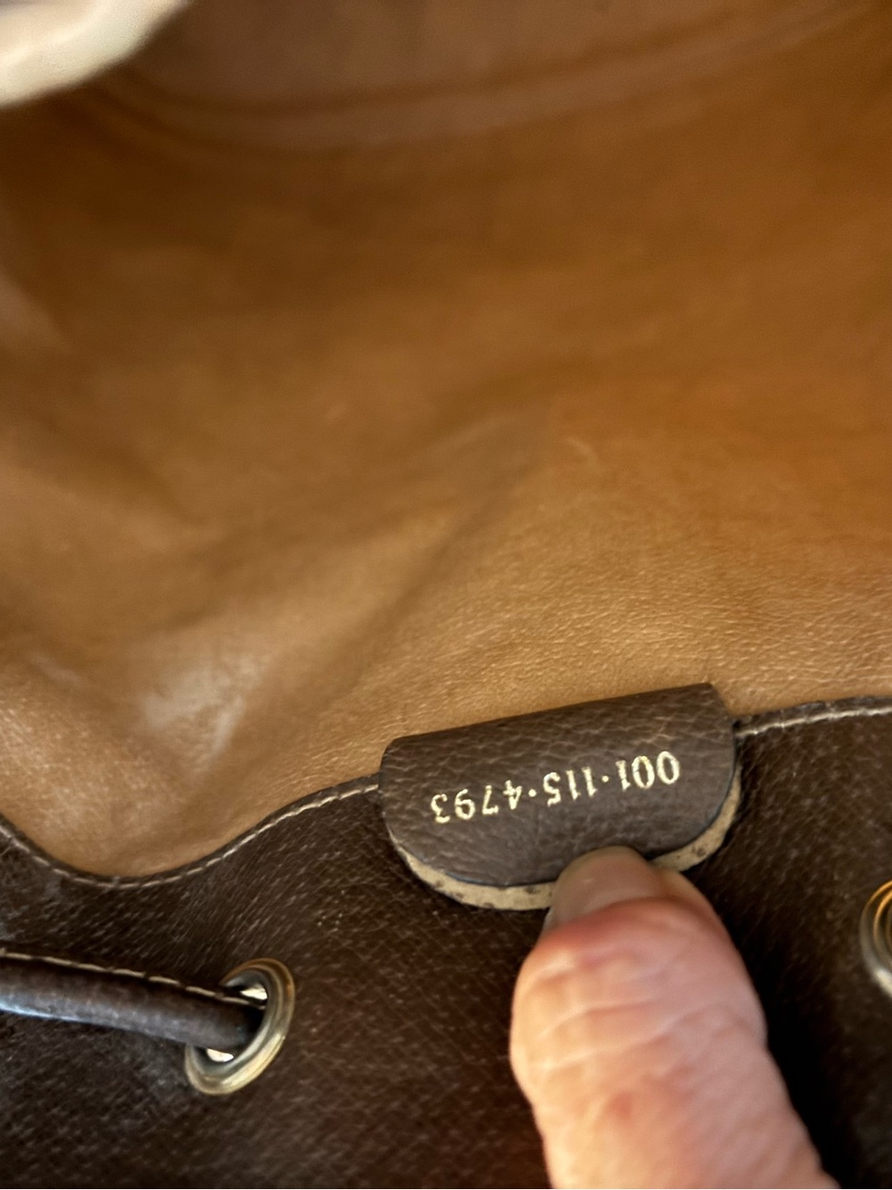 Gucci Beige Brown GG Canvas Drawstring Shoulder Bag - Picture 5 of 7